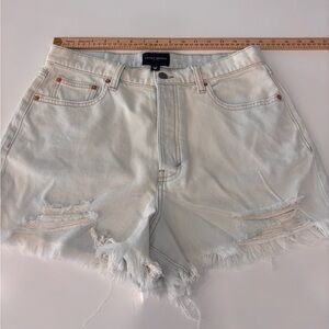 Lucky Brand Women's Distressed White Denim Shorts in Size 10/30